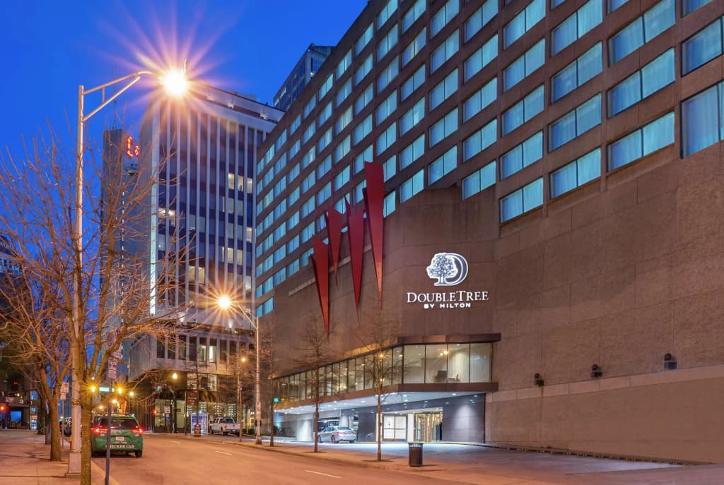 Doubletree By Hilton Hotel Nashville Downtown