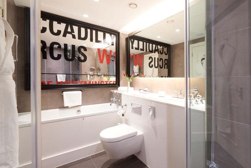 Superior Room With Double Bed — image 1 sur 2