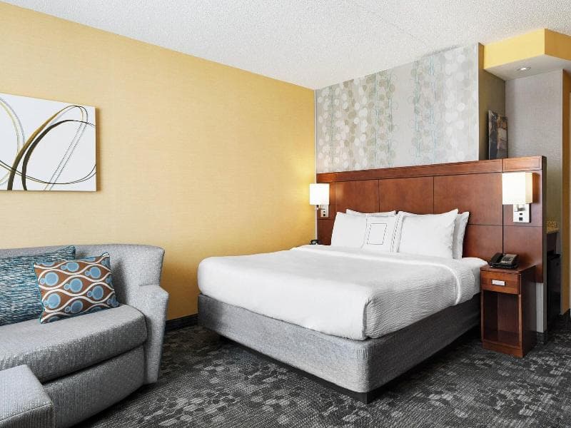Suite, 1 King and 1 Sofa Bed β image 1 of 6