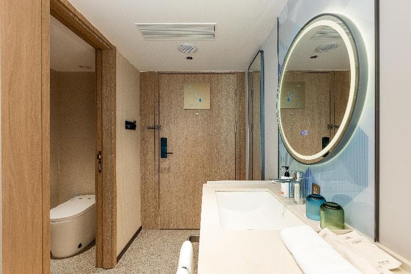 Standard, 1 King and 1 Sofa Bed β image 1 of 1
